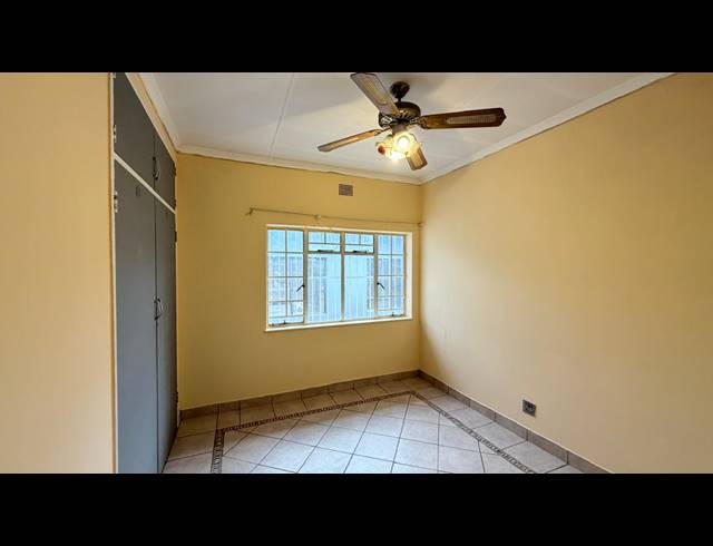 8 BEDROOM HOUSE FOR SALE IN WEST PARK